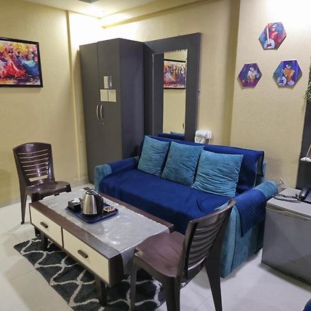Hotel Mari Aai Residency Navi Mumbai Exteriör bild
