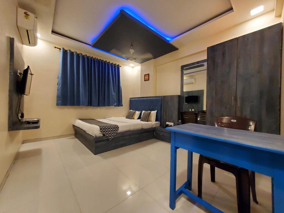 Hotel Mari Aai Residency Navi Mumbai Exteriör bild
