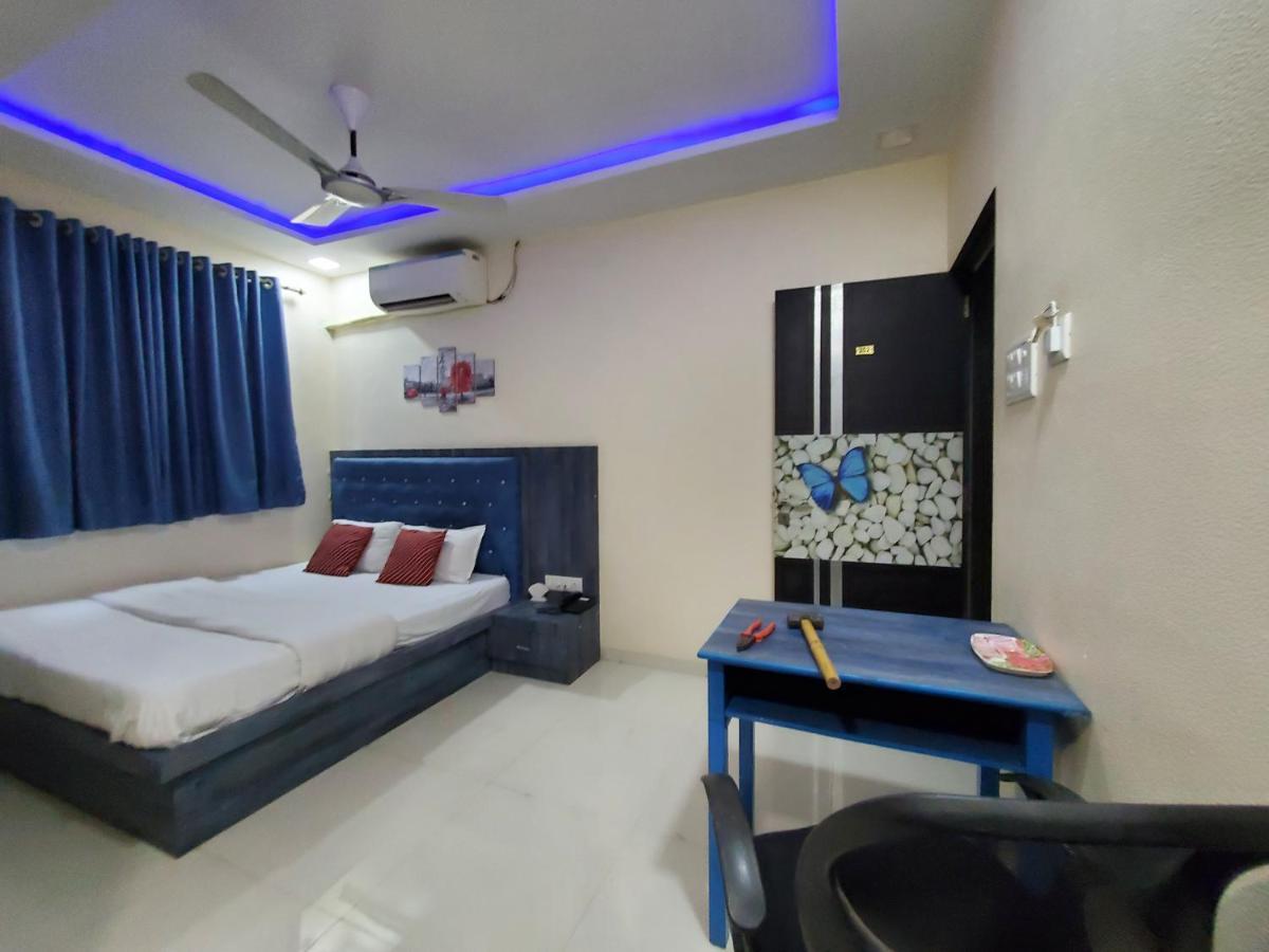 Hotel Mari Aai Residency Navi Mumbai Exteriör bild