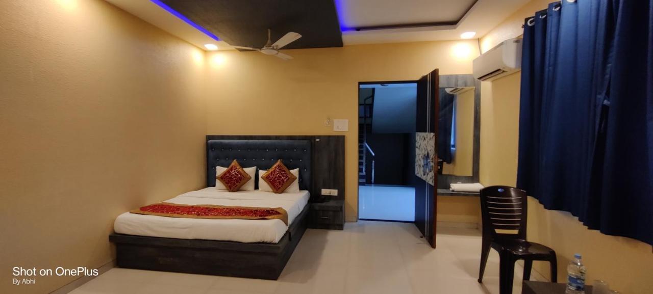 Hotel Mari Aai Residency Navi Mumbai Exteriör bild