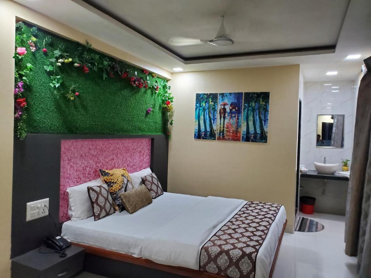 Hotel Mari Aai Residency Navi Mumbai Exteriör bild