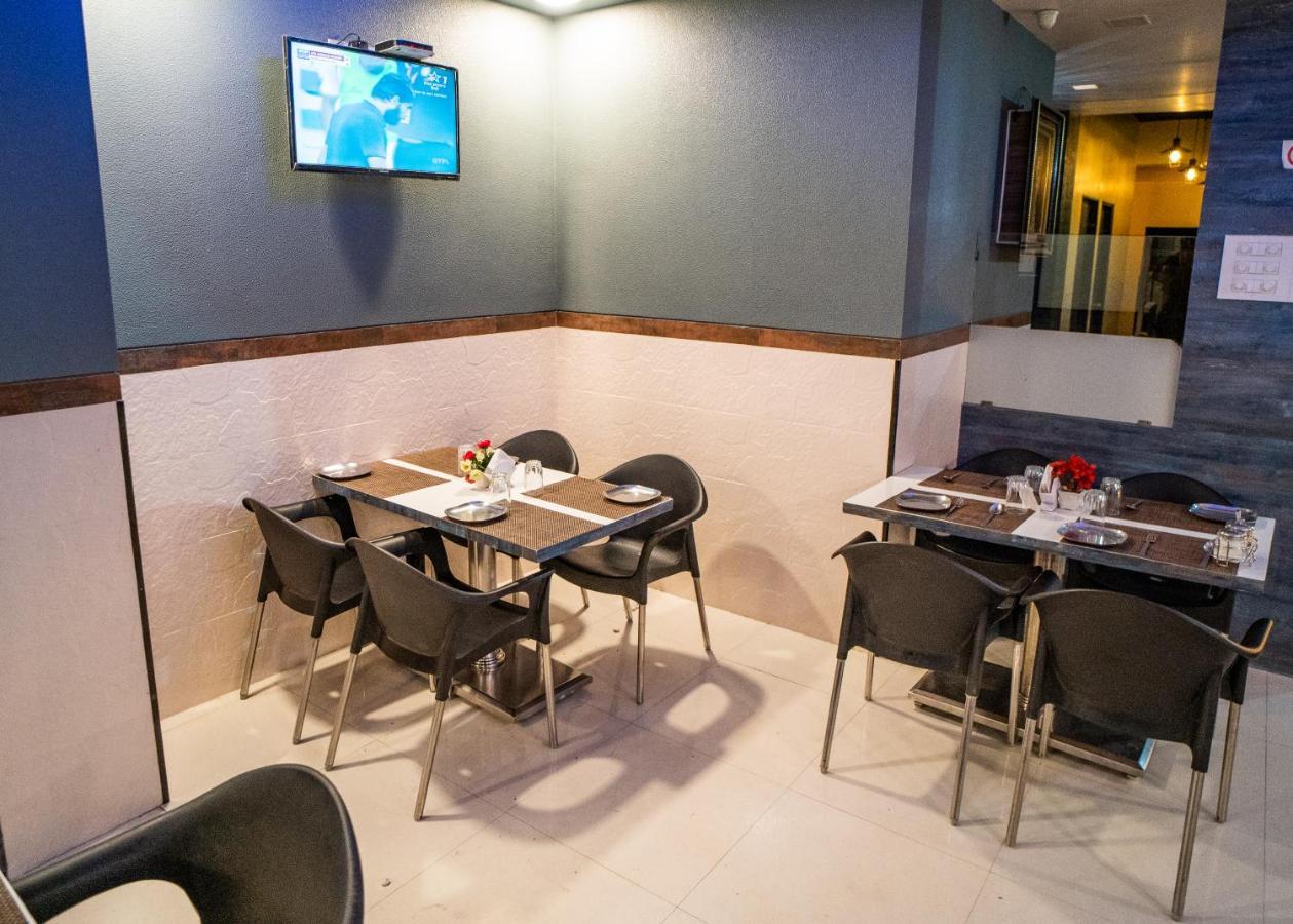 Hotel Mari Aai Residency Navi Mumbai Exteriör bild