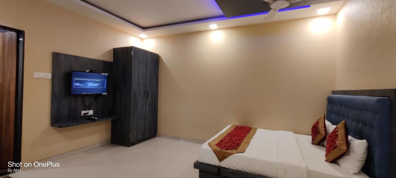 Hotel Mari Aai Residency Navi Mumbai Exteriör bild