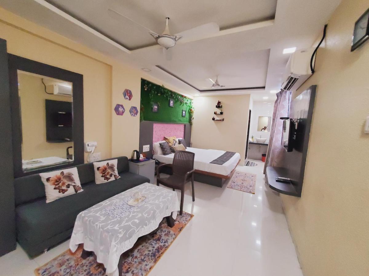 Hotel Mari Aai Residency Navi Mumbai Exteriör bild